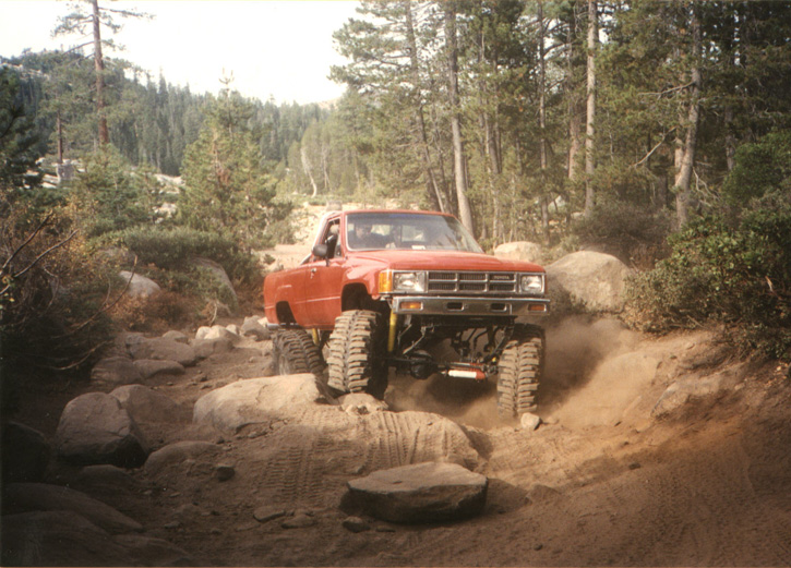 yotacruzin.jpg (185149 bytes)